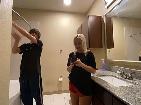 girlfriendmissy online show from 24, 12, 2024