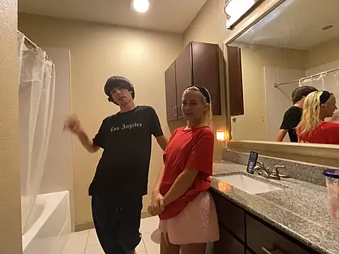 girlfriendmissy online show from 1, 2, 2025