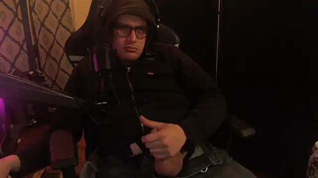 chicostick413 online show from 6, 2, 2026