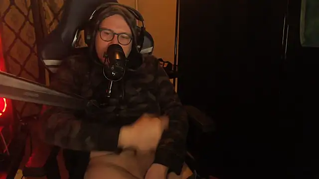 chicostick413 online show from 25, 3, 2026