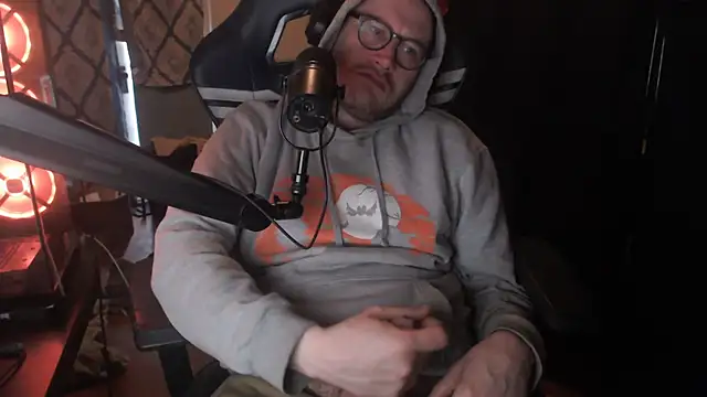 chicostick413 online show from 16, 4, 2026