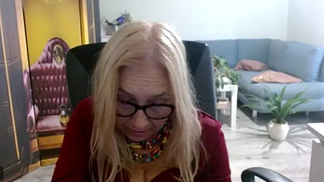 sofia xkiss online show from 30, 9, 2025