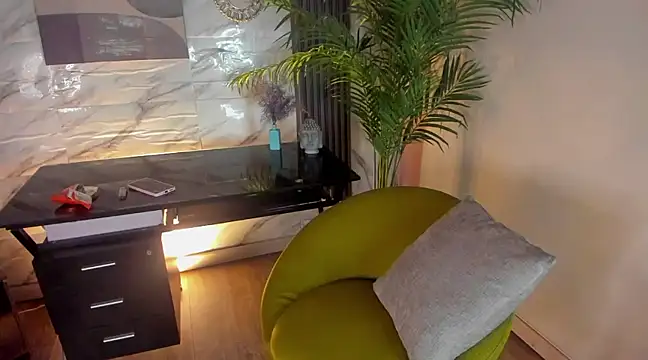 Snapshot of SofiaGomez420 chatting on 5, 2, 2025 SofiaGomez420 online show from 5, 2, 2025