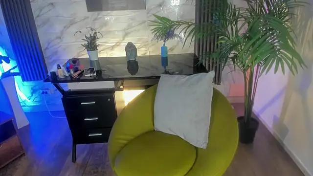 Snapshot of SofiaGomez420 chatting on 8, 2, 2025 SofiaGomez420 online show from 8, 2, 2025