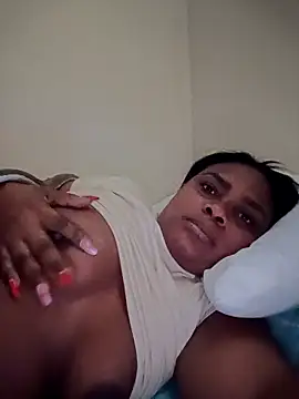 Snapshot of NicolVilla chatting on 20, 4, 2026 NicolVilla online show from 20, 4, 2026