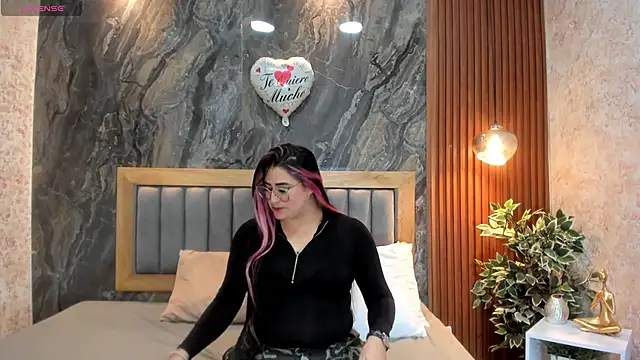 BellaPeers  online show from 16, 2, 2025