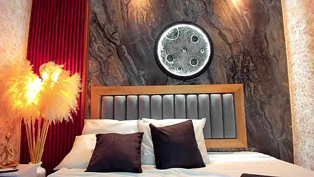 BellaPeers  online show from 16, 12, 2025