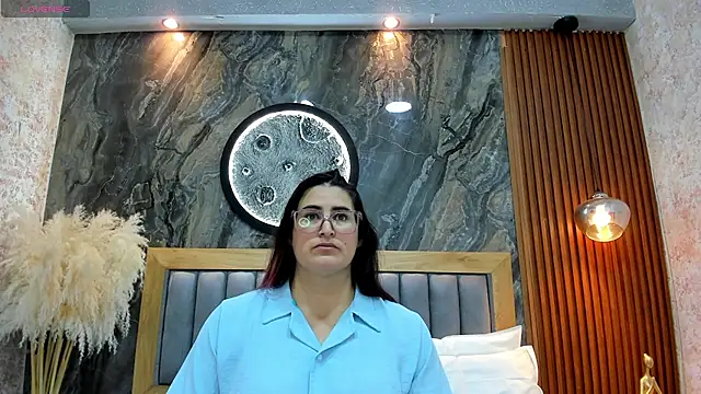 BellaPeers  online show from 30, 5, 2026