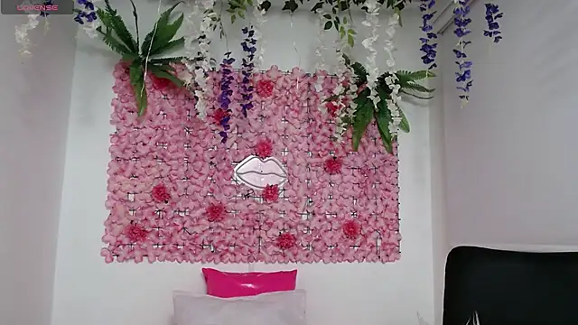 BLONDE SEXYHOT online show from 3, 2, 2025