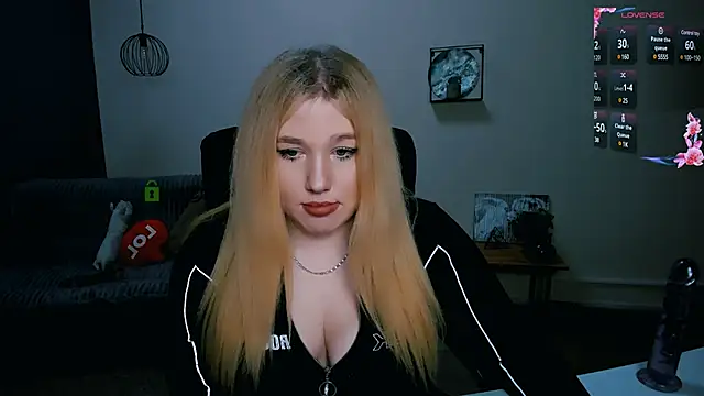 Snapshot of juli_kisss chatting on 18, 1, 2025 juli kisss online show from 18, 1, 2025