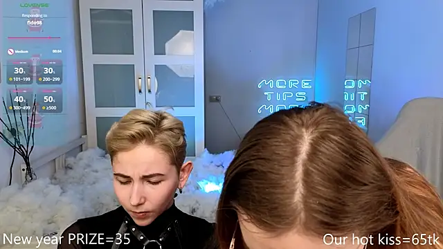 velvetvalkyries online show from 2, 1, 2025