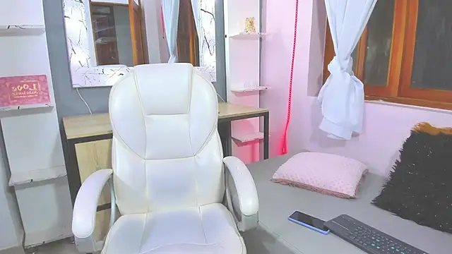 Snapshot of abril_ricci chatting on 4, 2, 2025 abril ricci online show from 4, 2, 2025