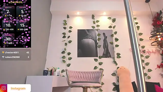 Snapshot of abril_ricci chatting on 18, 2, 2025 abril ricci online show from 18, 2, 2025