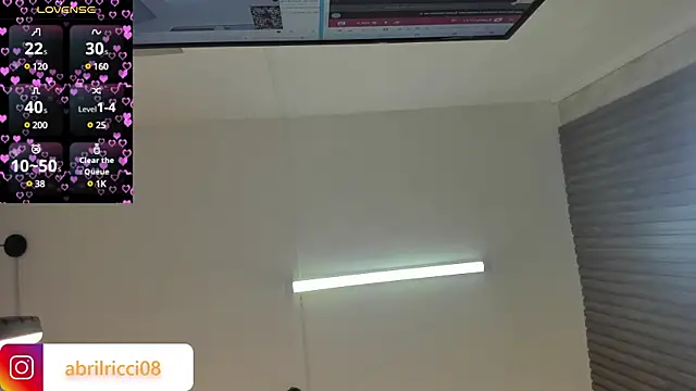 Snapshot of abril_ricci chatting on 27, 2, 2025 abril ricci online show from 27, 2, 2025