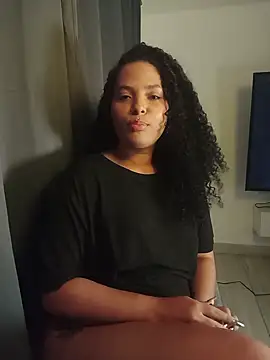 Snapshot of abril_ricci chatting on 10, 9, 2025 abril ricci online show from 10, 9, 2025