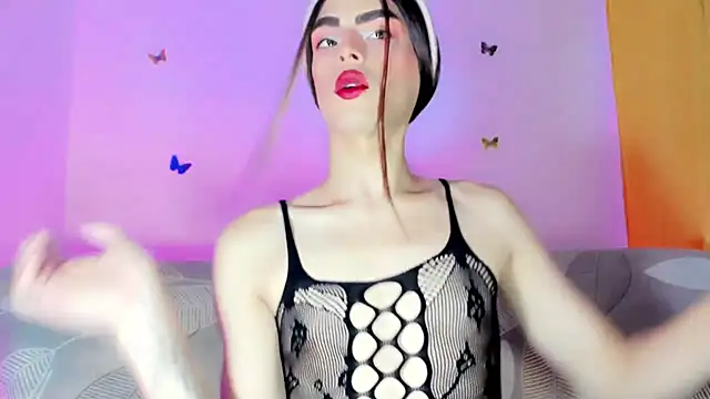 TatiGil online show from 13, 4, 2026