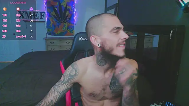 Snapshot of XMeF10 chatting on 20, 12, 2024 XMeF10 online show from 20, 12, 2024