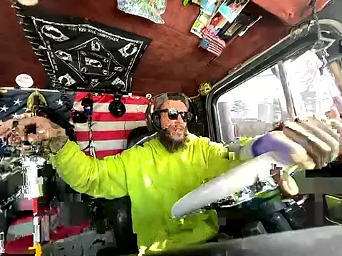 XMeF10 online show from 15, 1, 2026