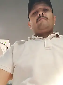 Snapshot of Akhil3290 chatting on 11, 3, 2025 Akhil3290 online show from 11, 3, 2025