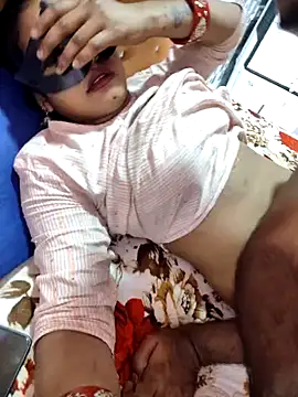 Snapshot of Shivani_Mumbai85 chatting on 4, 2, 2025 Shivani Mumbai85 online show from 4, 2, 2025