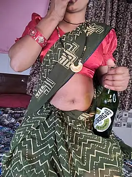 Snapshot of Shivani_Mumbai85 chatting on 9, 1, 2026 Shivani Mumbai85 online show from 9, 1, 2026