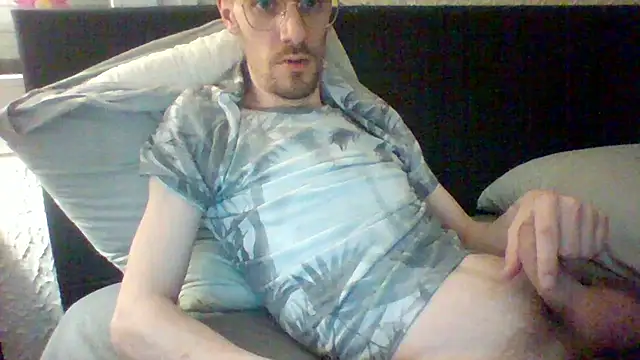 Snapshot of passif520 chatting on 13, 3, 2025 passif520 online show from 13, 3, 2025