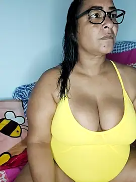 Snapshot of sexy_hot_carol chatting on 19, 10, 2025 sexy hot carol online show from 19, 10, 2025