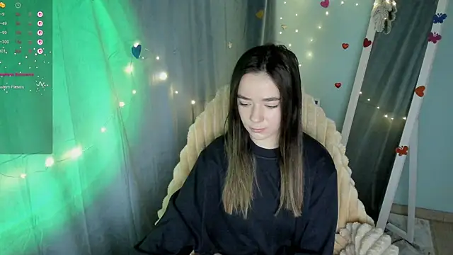 Bella XO online show from 4, 3, 2025