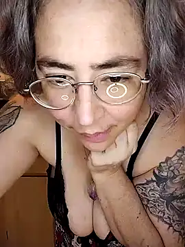 Snapshot of GraceHenderson chatting on 19, 1, 2025 GraceHenderson online show from 19, 1, 2025