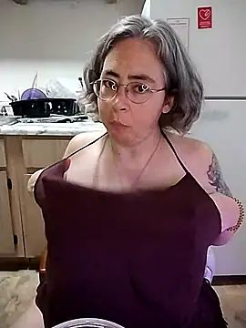 Snapshot of GraceHenderson chatting on 7, 3, 2025 GraceHenderson online show from 7, 3, 2025