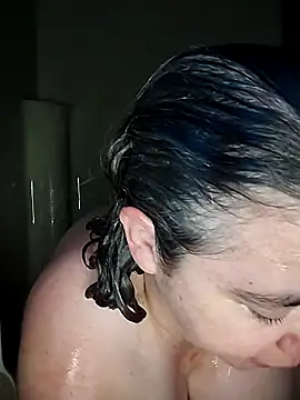 Snapshot of GraceHenderson chatting on 18, 10, 2025 GraceHenderson online show from 18, 10, 2025