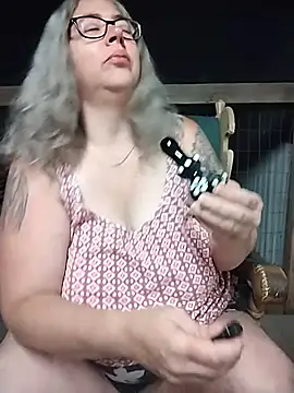 Snapshot of GraceHenderson chatting on 4, 6, 2026 GraceHenderson online show from 4, 6, 2026