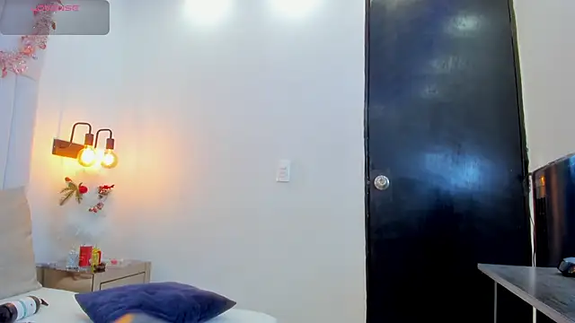 chloe zulay online show from 16, 12, 2025