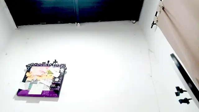 PetiteIvoryQueen19 online show from 19, 11, 2025