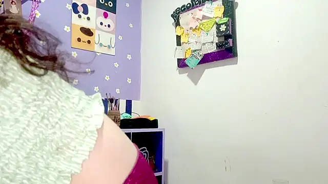 Snapshot of PetiteIvoryQueen19 chatting on 14, 7, 2026 PetiteIvoryQueen19 online show from 14, 7, 2026