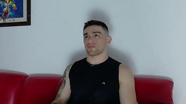 Snapshot of Sexy_Alejandro_ chatting on 4, 5, 2026 Sexy Alejandro online show from 4, 5, 2026