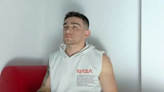 Snapshot of Sexy_Alejandro_ chatting on 22, 5, 2026 Sexy Alejandro online show from 22, 5, 2026