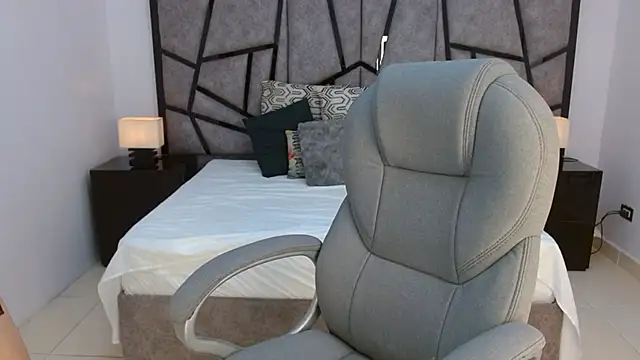 Snapshot of adhara_cortez chatting on 11, 5, 2026 adhara cortez online show from 11, 5, 2026