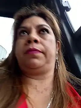 Laura-Hernandez online show from 14, 11, 2025