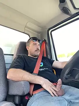 OCboi online show from 15, 4, 2026