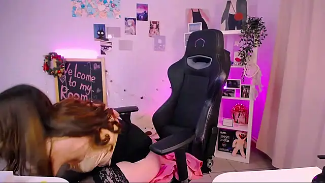 MelissaLovvv online show from 8, 2, 2025