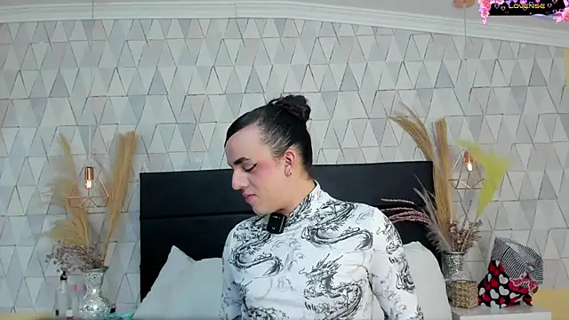 JustinePerry online show from 8, 4, 2026