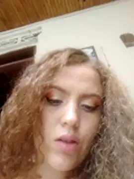 Mia fooxx  online show from 7, 11, 2025