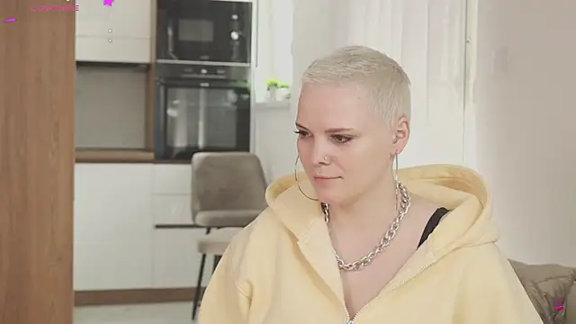 LikaBerry1 online show from 12, 4, 2026