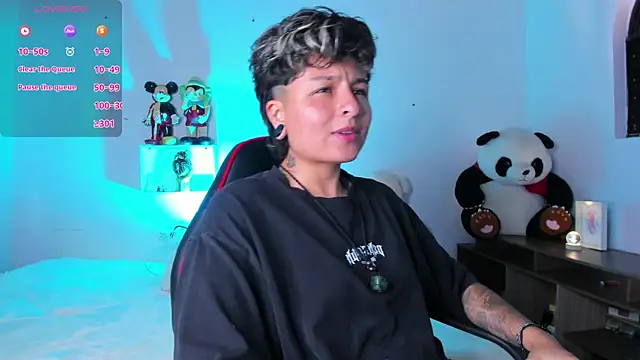 Snapshot of ZuryRamirez_ chatting on 23, 5, 2026 ZuryRamirez online show from 23, 5, 2026