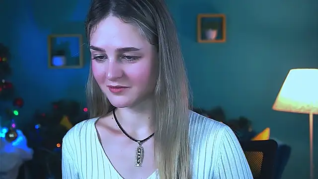 Snapshot of DeboraLarson chatting on 19, 1, 2025 DeboraLarson online show from 19, 1, 2025