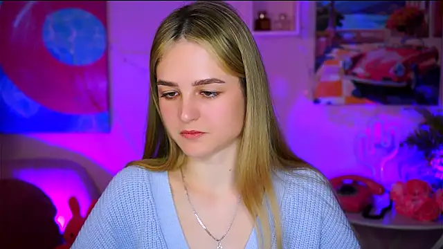 Snapshot of DeboraLarson chatting on 20, 3, 2025 DeboraLarson online show from 20, 3, 2025