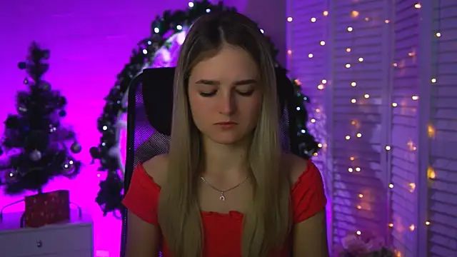 DeboraLarson online show from 14, 12, 2025