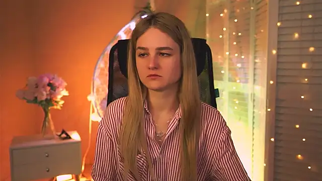 DeboraLarson online show from 5, 3, 2026