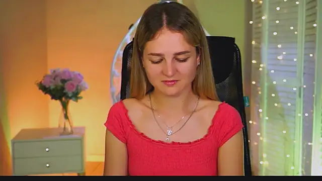 Snapshot of DeboraLarson chatting on 3, 7, 2026 DeboraLarson online show from 3, 7, 2026